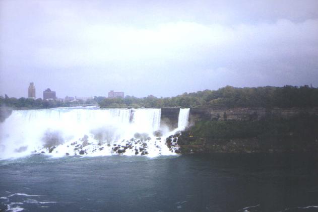 falls4.jpg (21728 bytes)